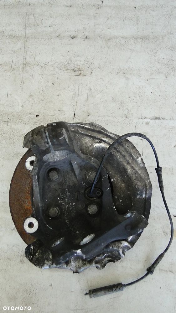 BMW 1 E87 E88 E81 PIASTA ZWROTNICA TARCZA LEWA PRZÓD PRZEDNIA 2.0D - 2