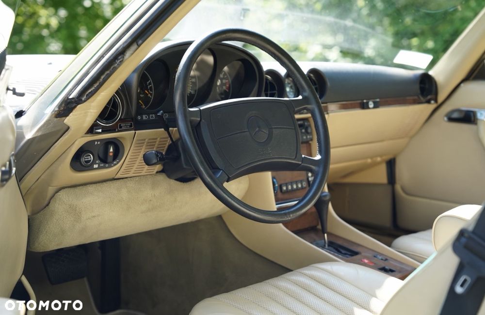 Mercedes-Benz SL - 25