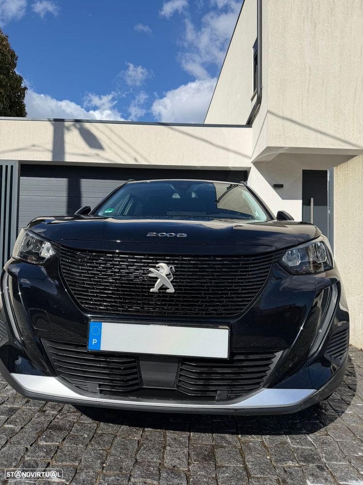 Peugeot e-2008 Allure - 4
