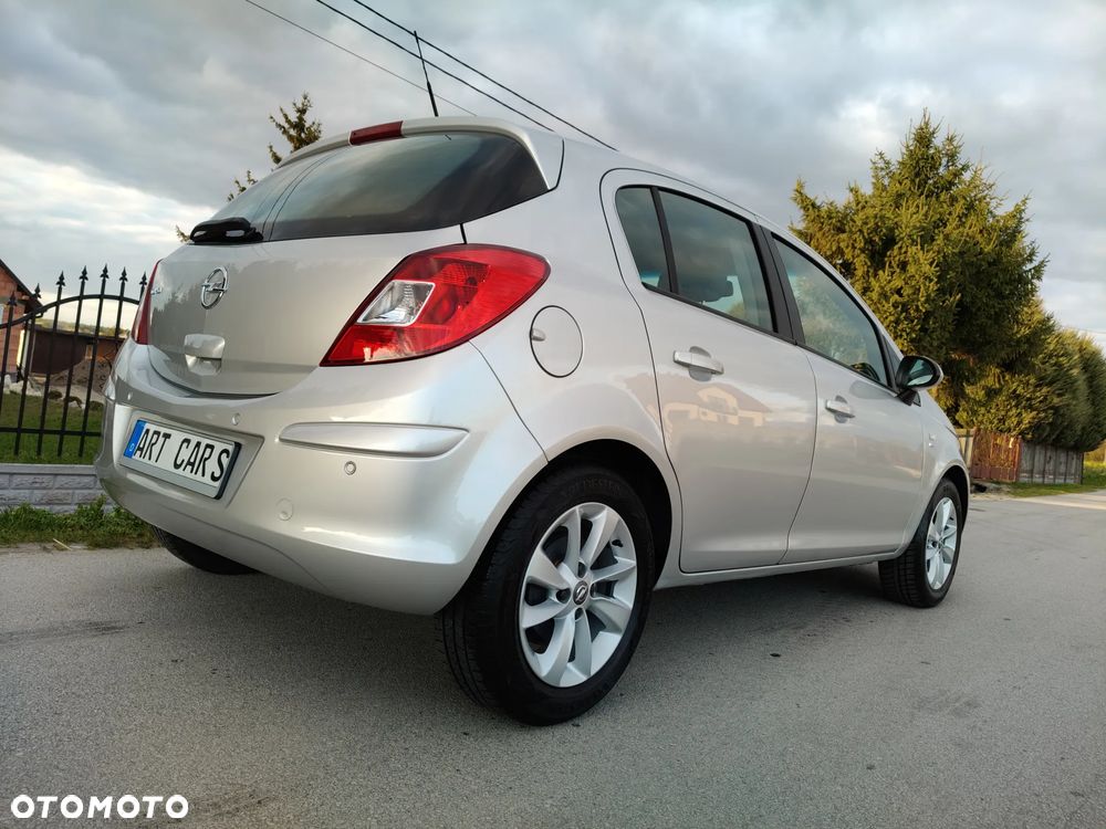 Opel Corsa 1.4 16V Energy - 38