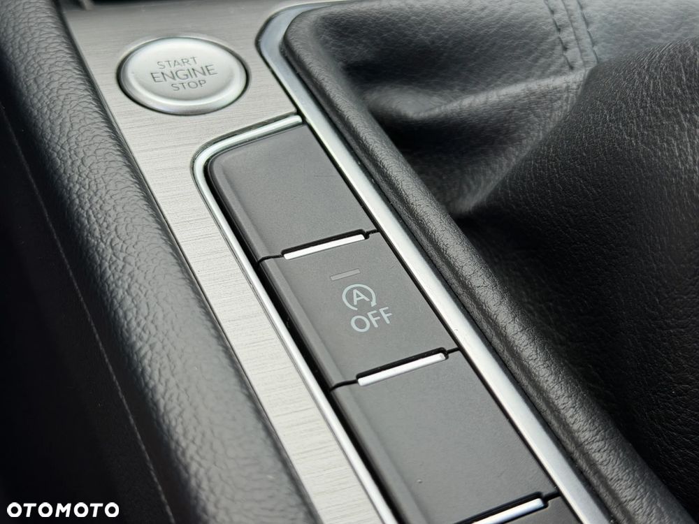 Volkswagen Passat 2.0 TDI EVO Essence - 18