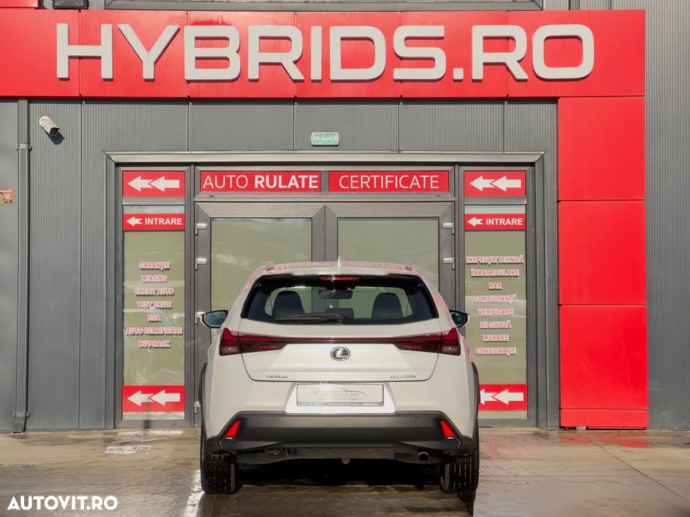 Lexus UX 250h Business Edition - 7