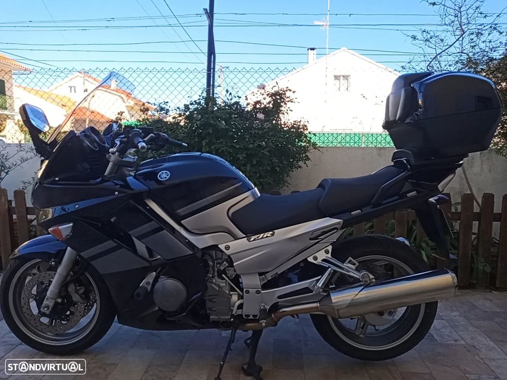 Yamaha FJR - 4