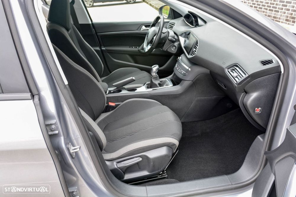 Peugeot 308 SW 1.6 BlueHDi Allure - 18