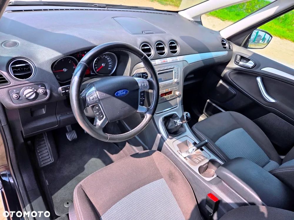 Ford Galaxy 2.0 TDCi Titanium - 27