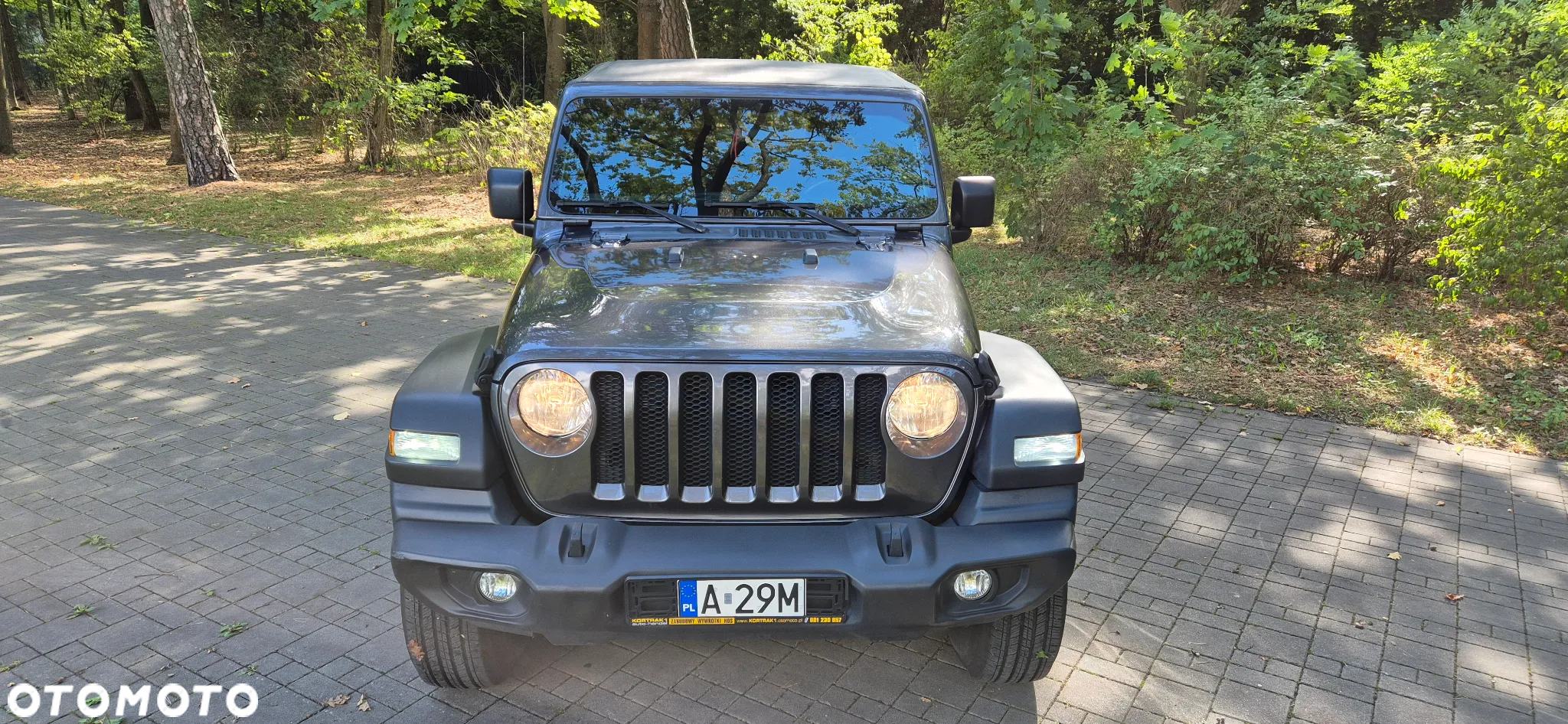 Jeep Wrangler - 11