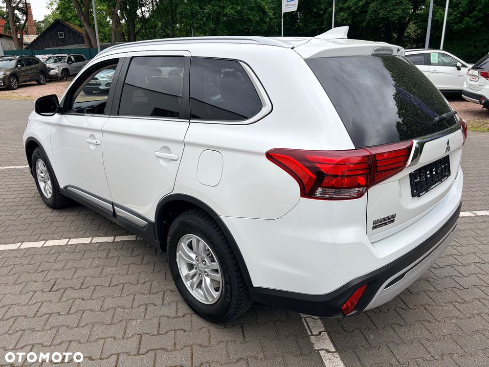 Mitsubishi Outlander 2.0 2WD Active - 5