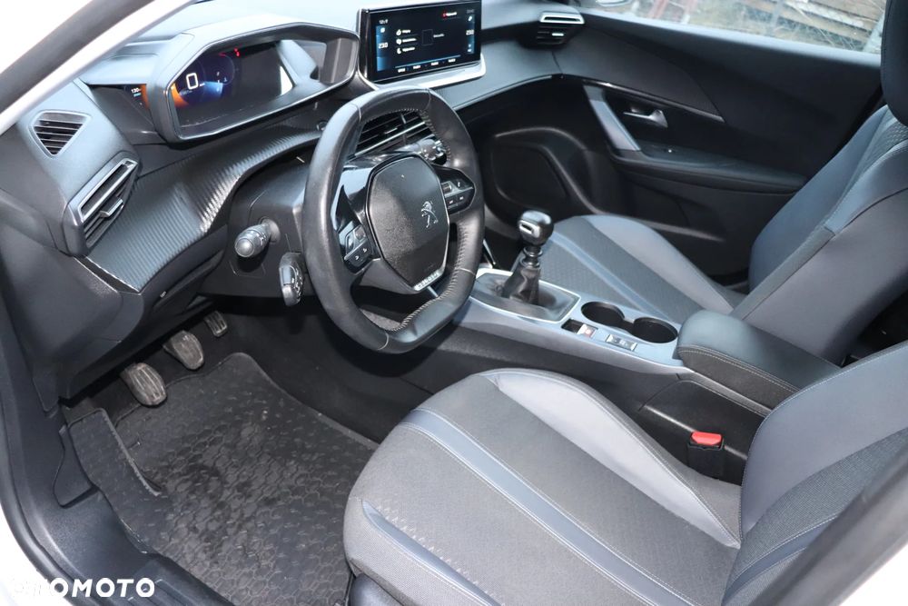 Peugeot 2008 PureTech 130 GT Pack - 16
