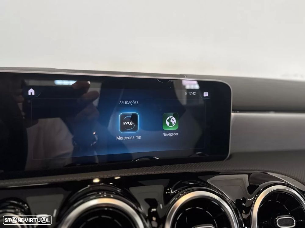 Mercedes-Benz A 200 AMG Line - 36