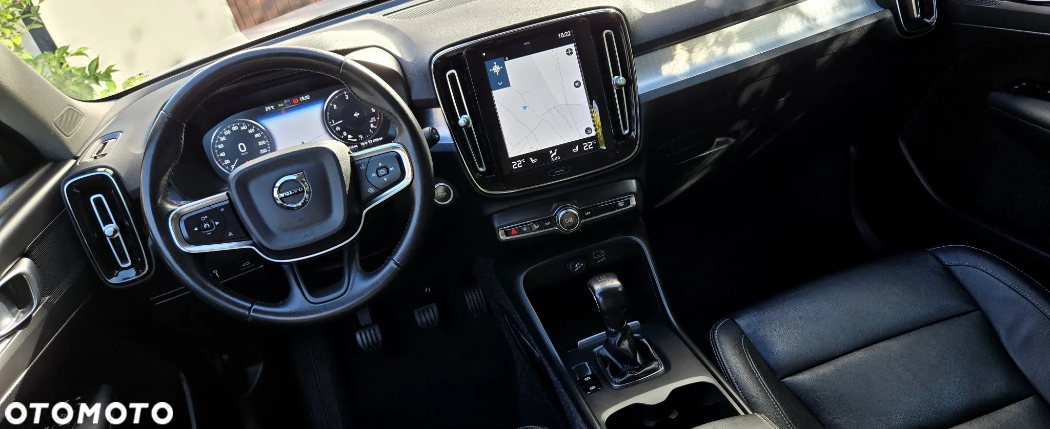 Volvo XC 40 D3 Momentum Pro - 35