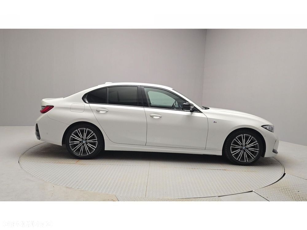 BMW Seria 3 320d xDrive mHEV M Sport sport - 6