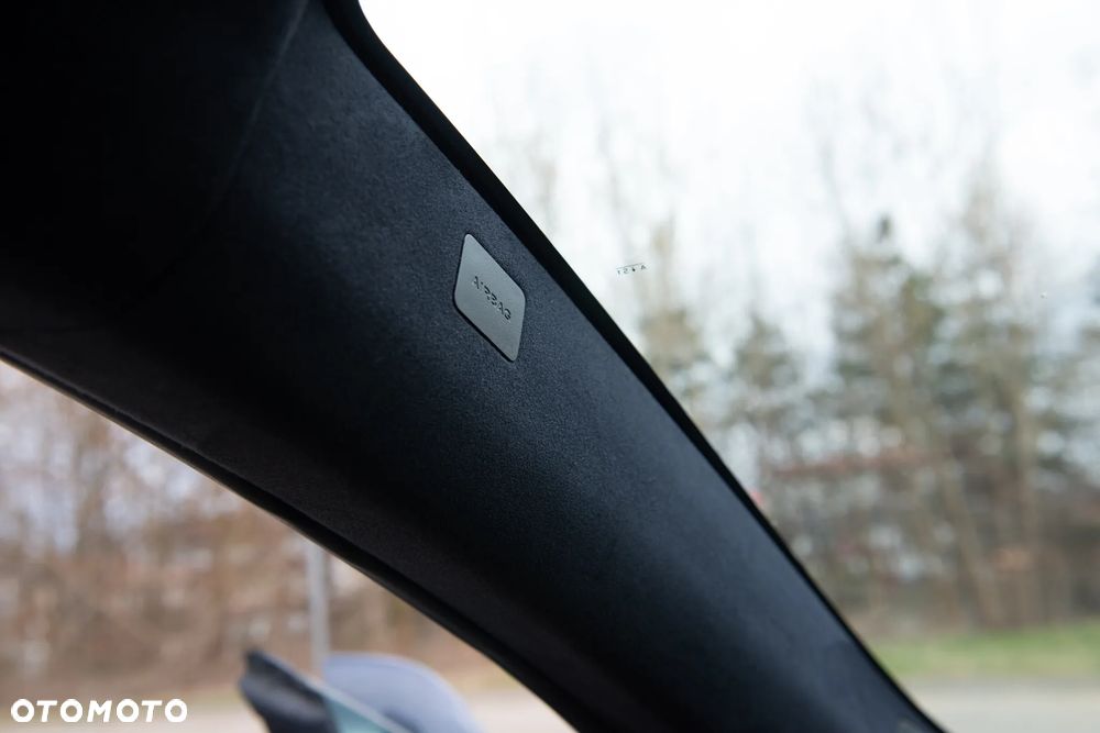 Tesla Model S Long Range Plus - 36