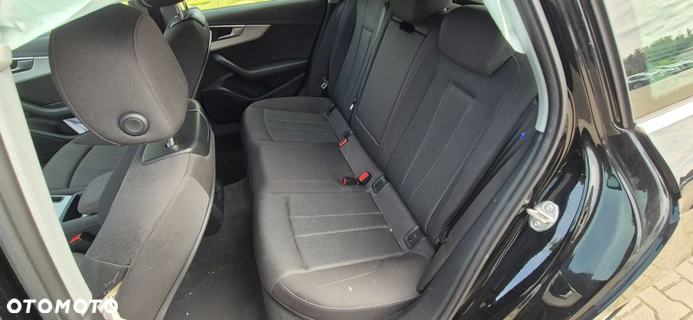 Audi A4 Avant 30 TDI mHEV S tronic - 16