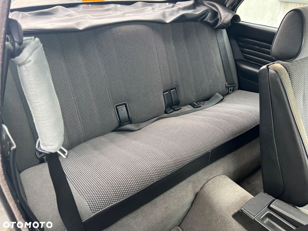 BMW Seria 3 316i - 13
