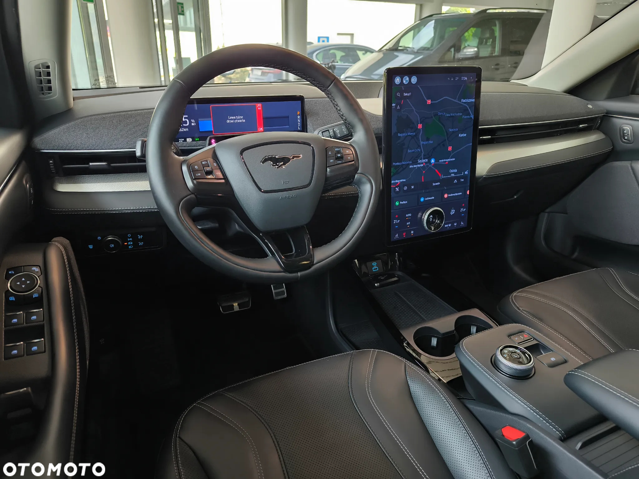 Ford Mustang Mach-E 98kWh RWD Premium - 14