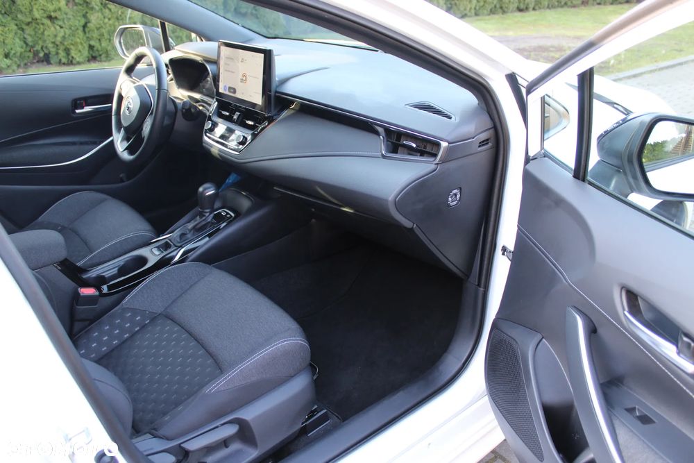 Toyota Corolla 1.8 Black&White - 14