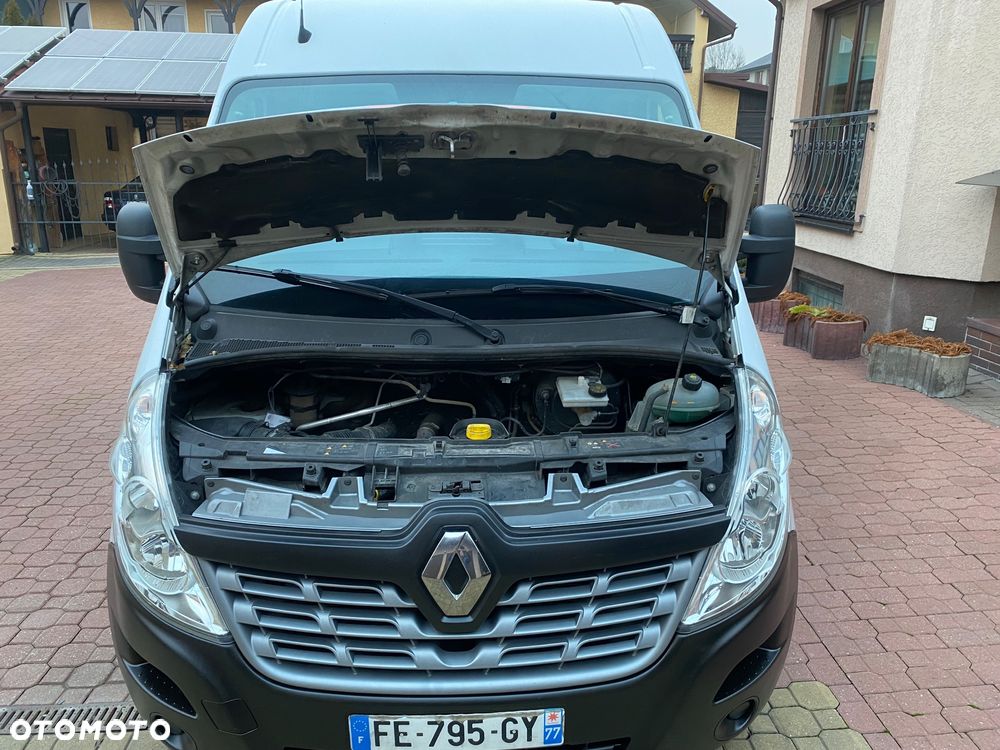 Renault Master L2 H2 warsztat mobilny zasilanie 230V - 21