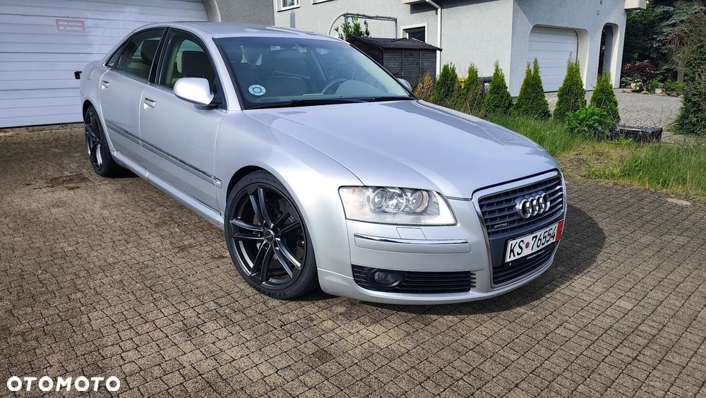 Audi A8 4.2 Quattro - 25