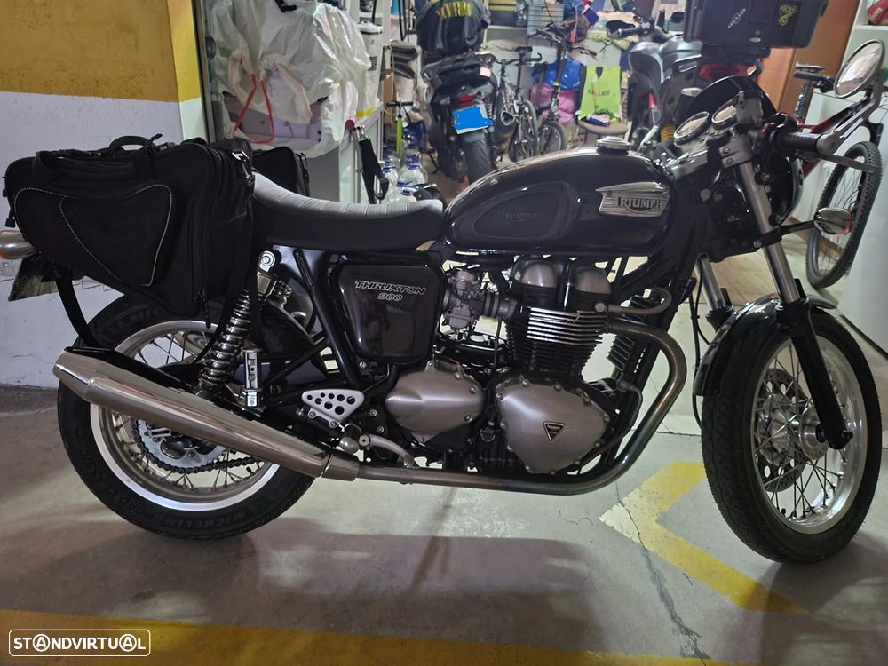 Triumph Thruxton - 7