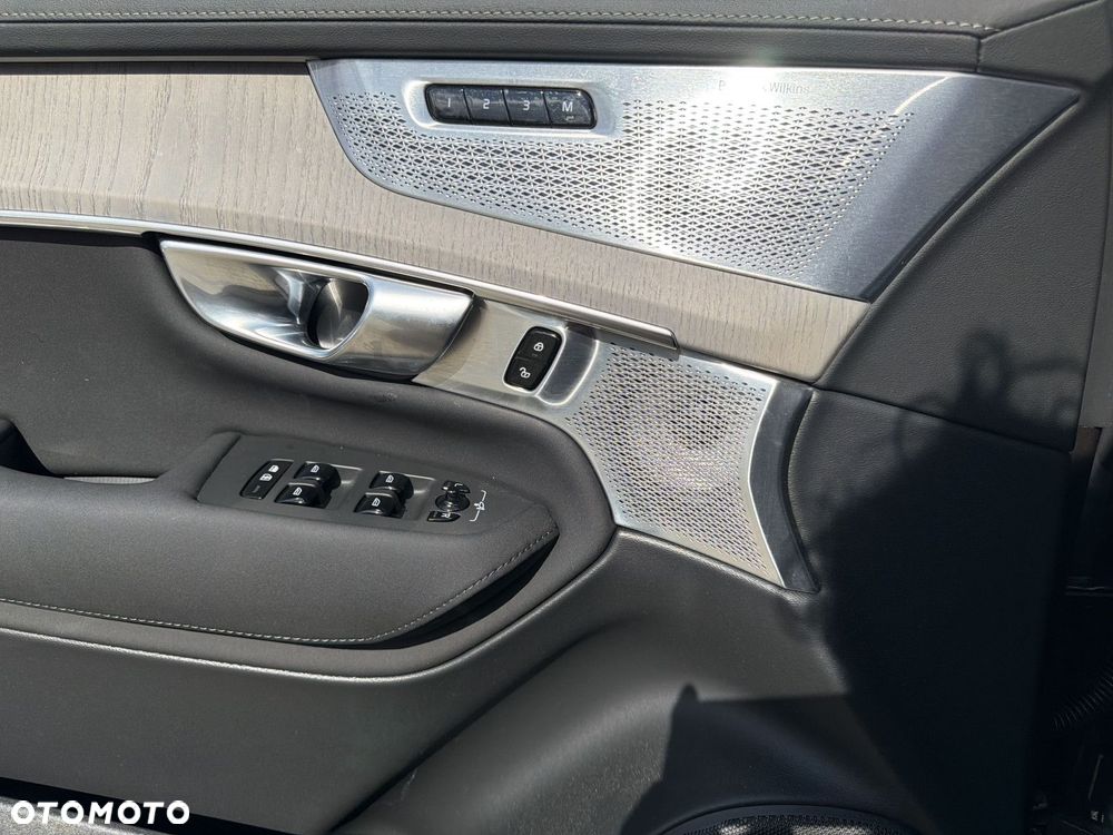 Volvo XC 90 - 29