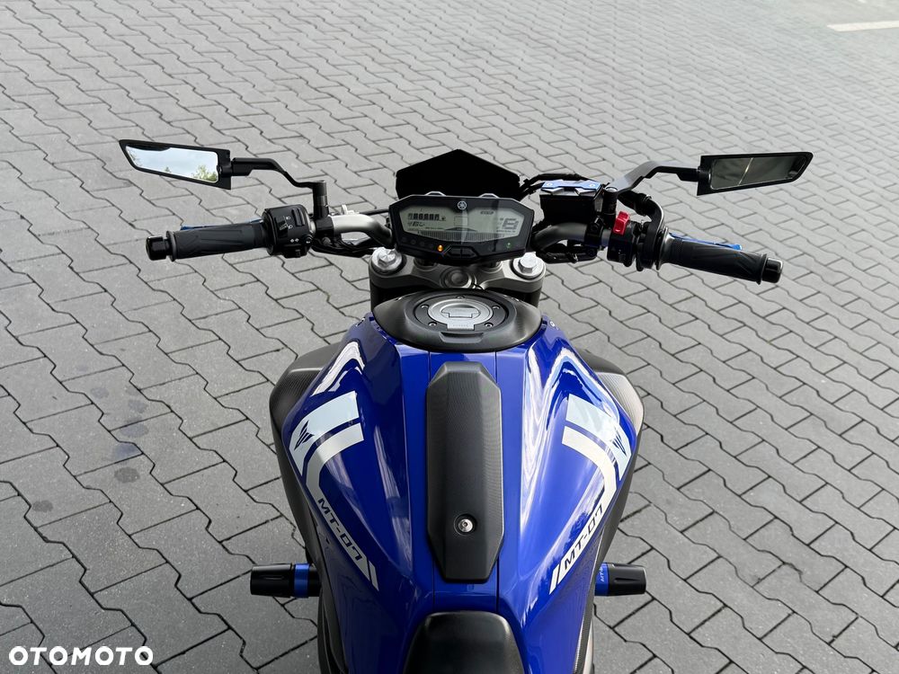 Yamaha MT - 24