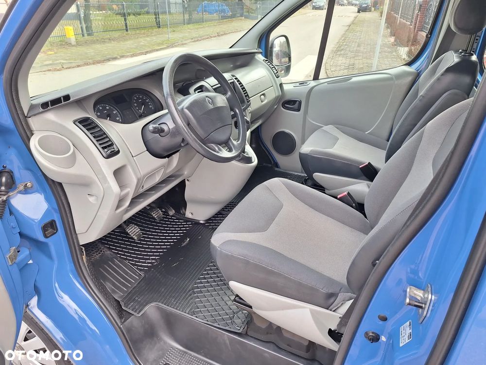 Renault Trafic - 15