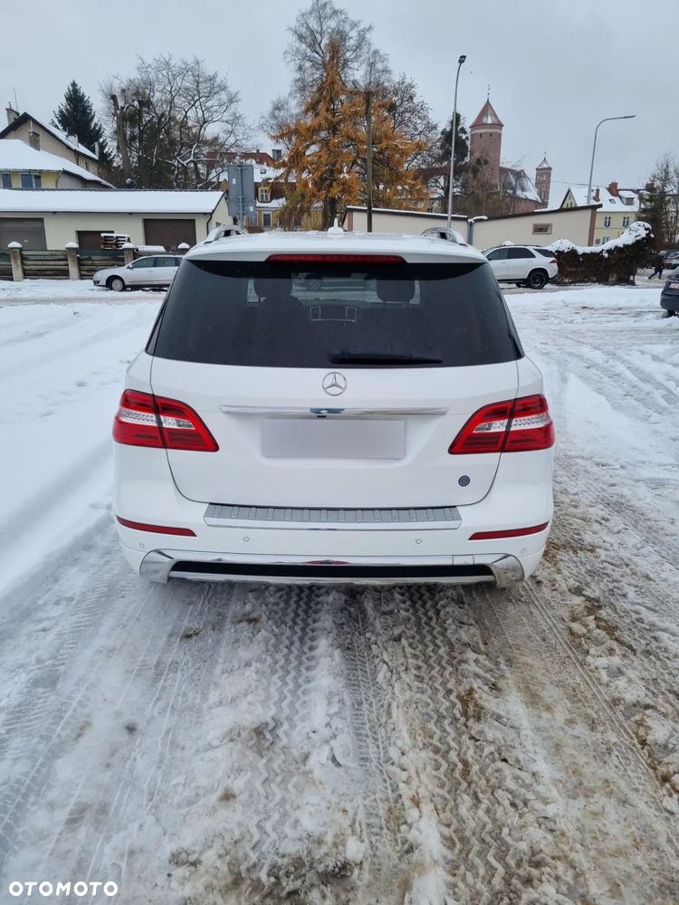 Mercedes-Benz ML - 4