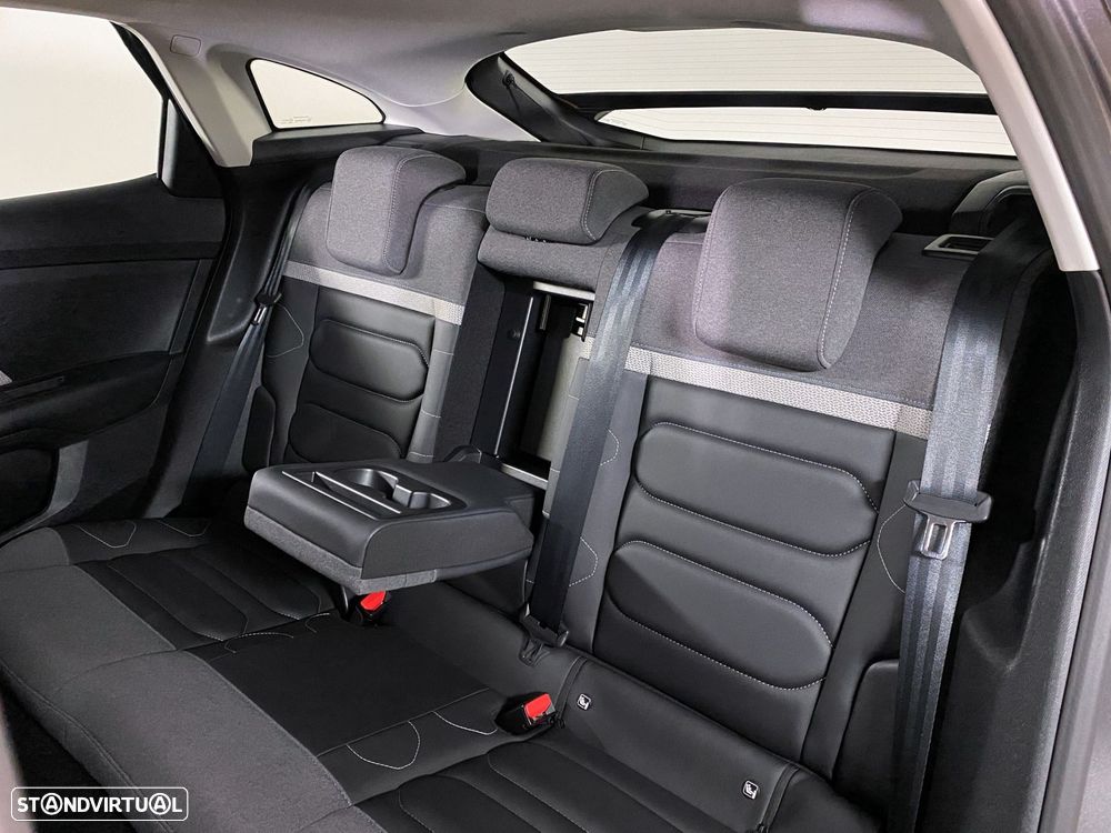 Citroën C4 PureTech 130 Stop&Start EAT8 SHINE - 21