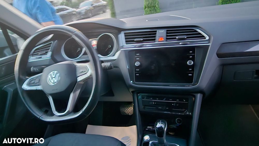 Volkswagen Tiguan - 14