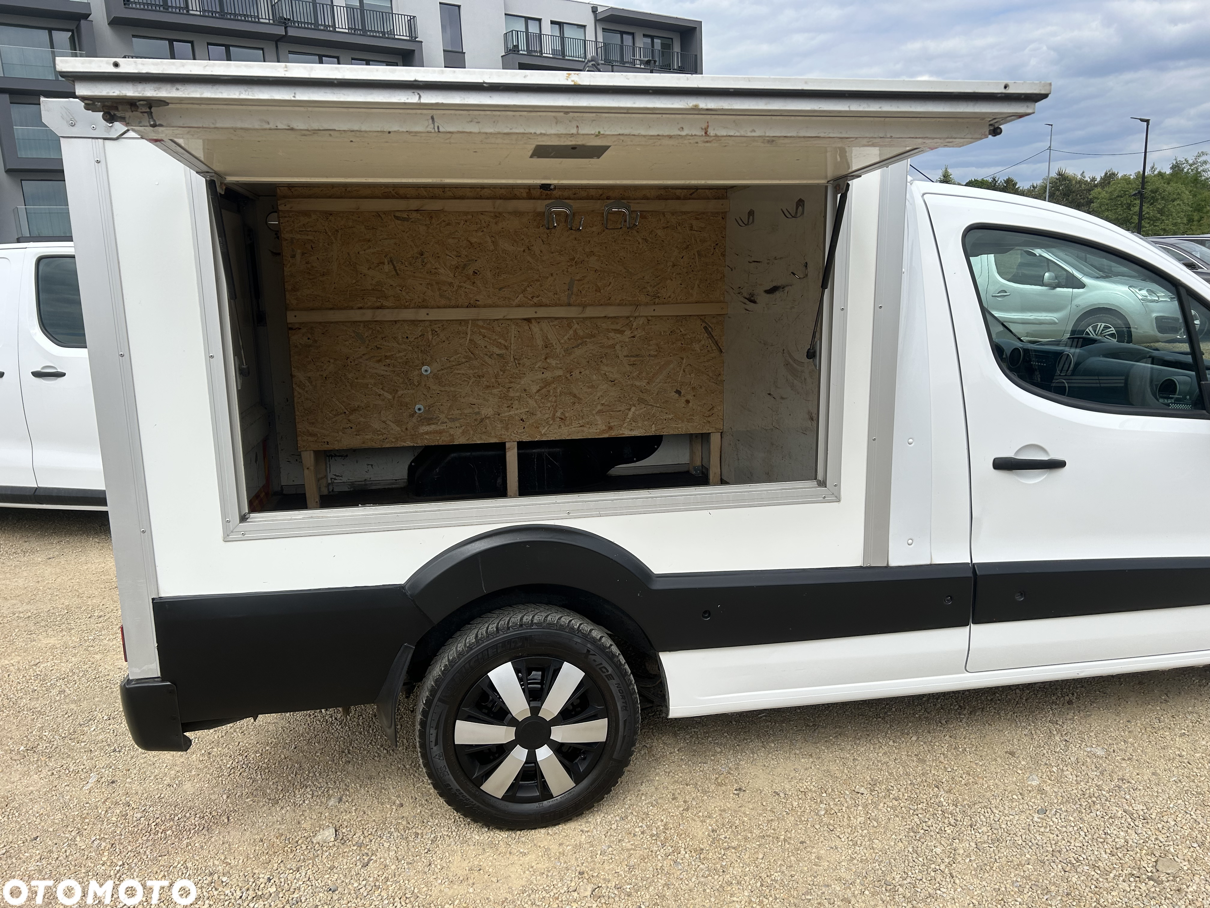Peugeot Partner - 11