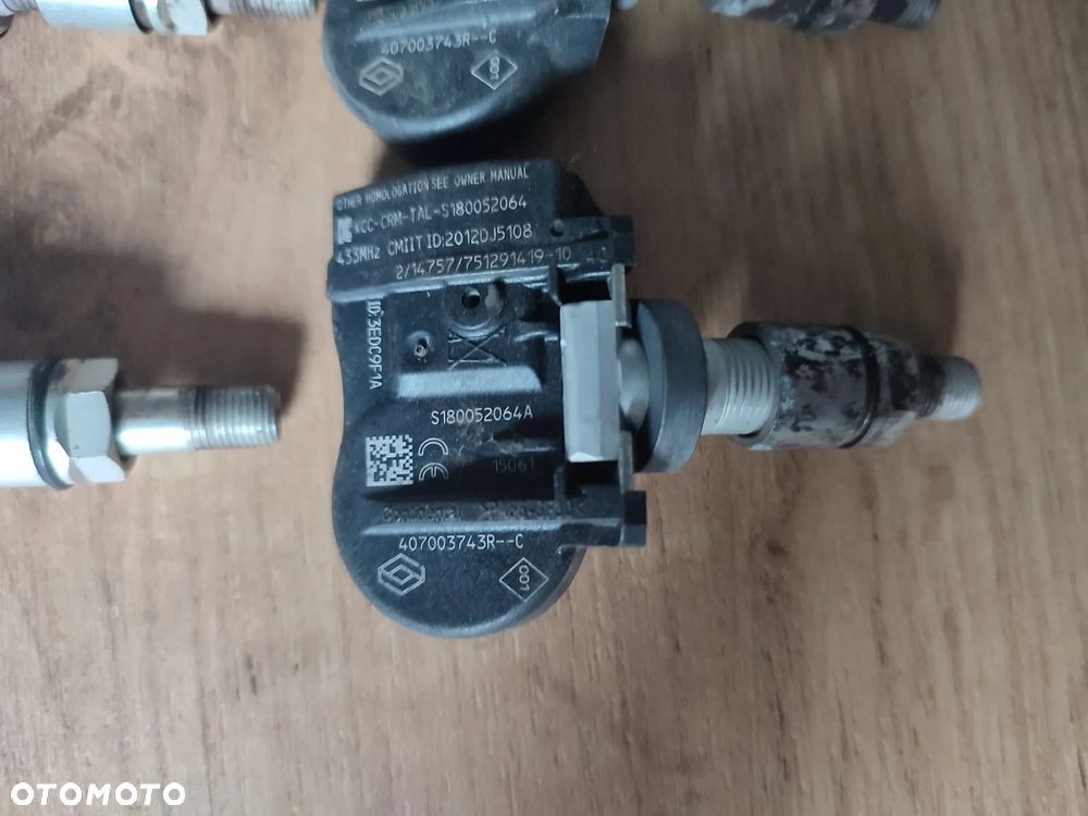 Czujnik ciśnienia opon TPMS Continental S180052064A Renault - 2