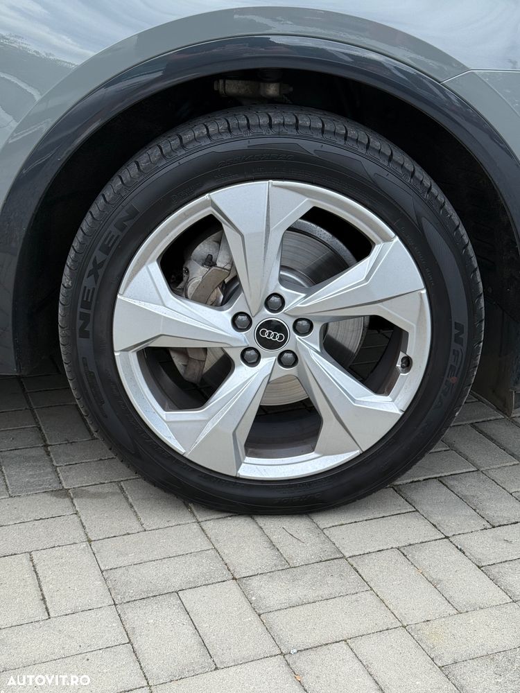 Audi Q5 35 TDI quattro S tronic - 12