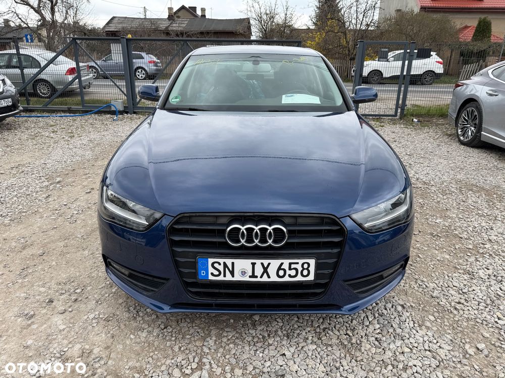 Audi A4 Limousine - 2