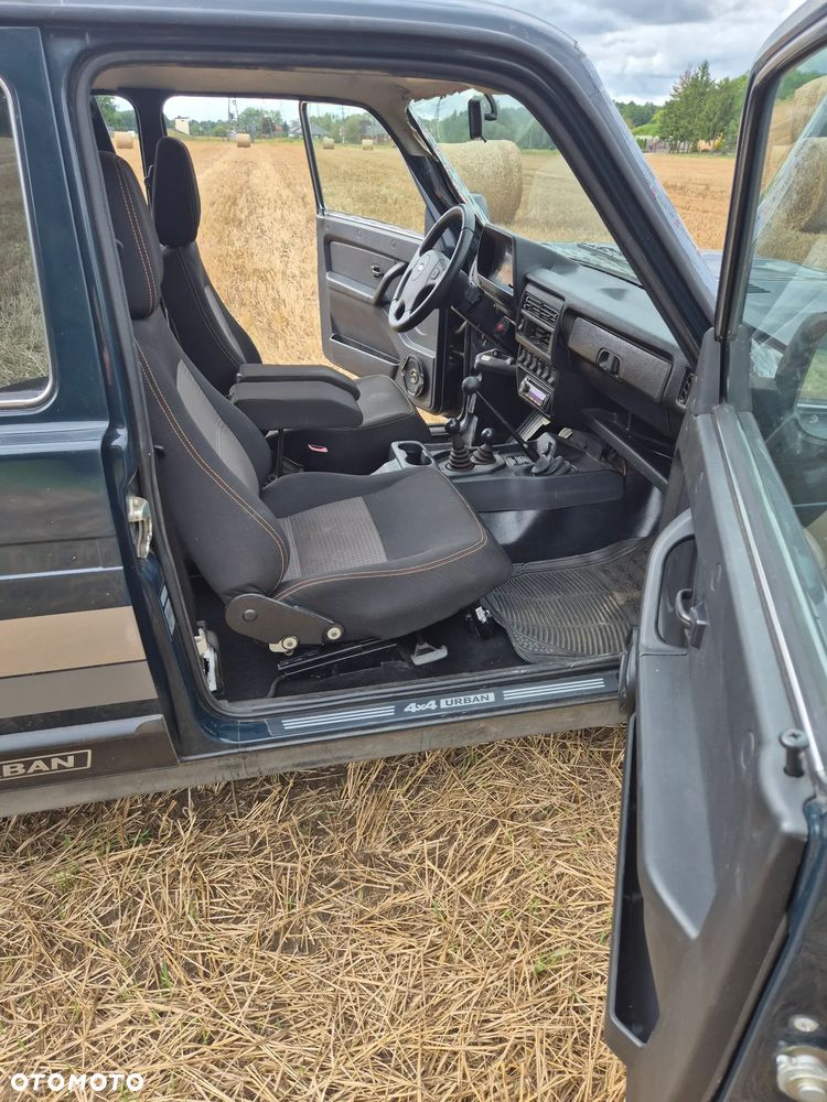 Lada Niva - 23