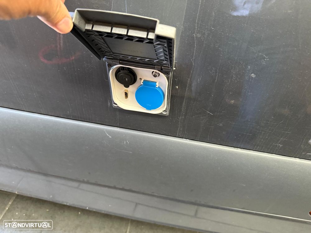 Mercedes-Benz Sprinter - 2