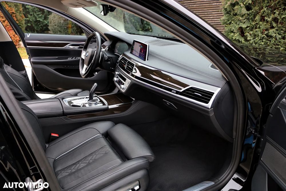 BMW Seria 7 740Li xDrive - 21
