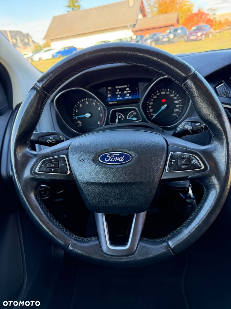 Ford Focus - 22
