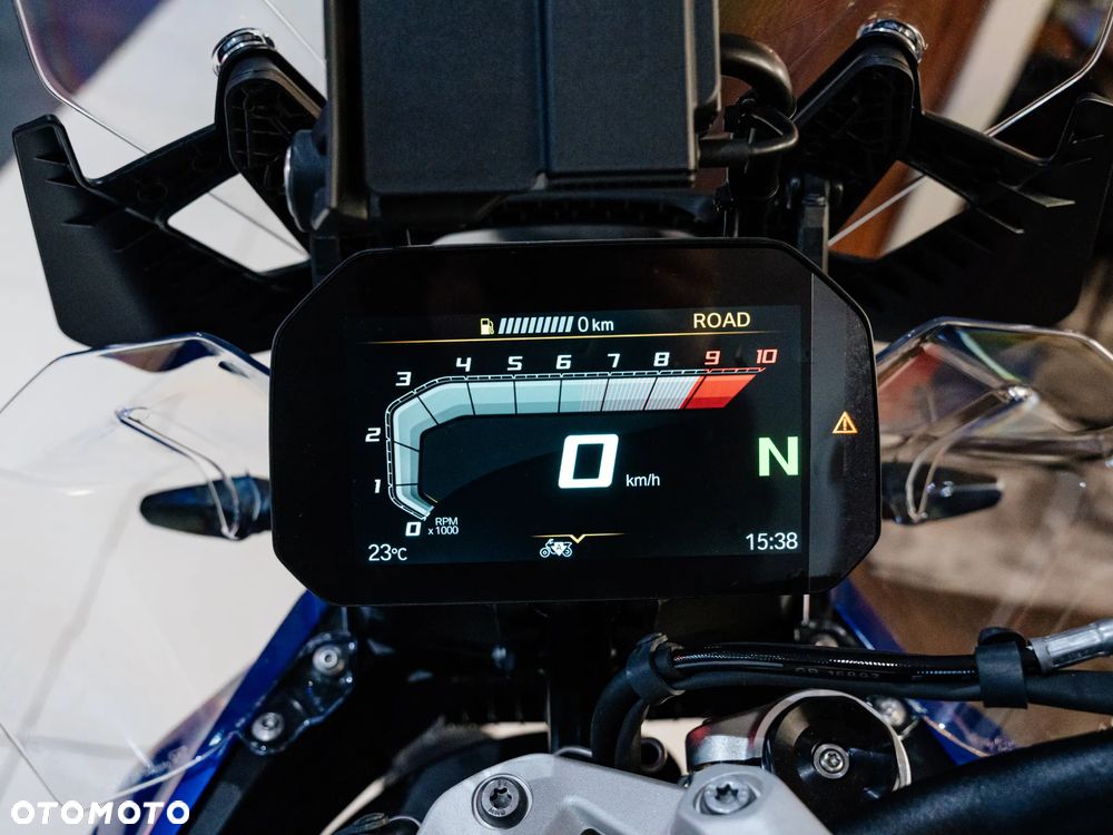 BMW R - 6