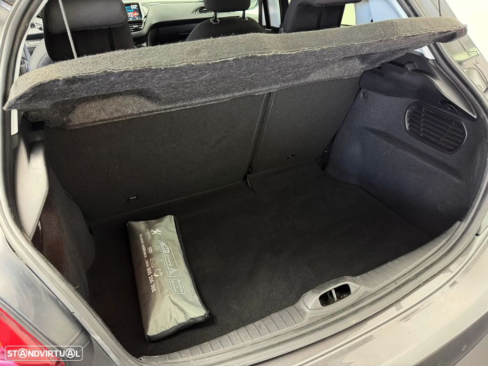 Peugeot 208 1.2 PureTech Style - 10