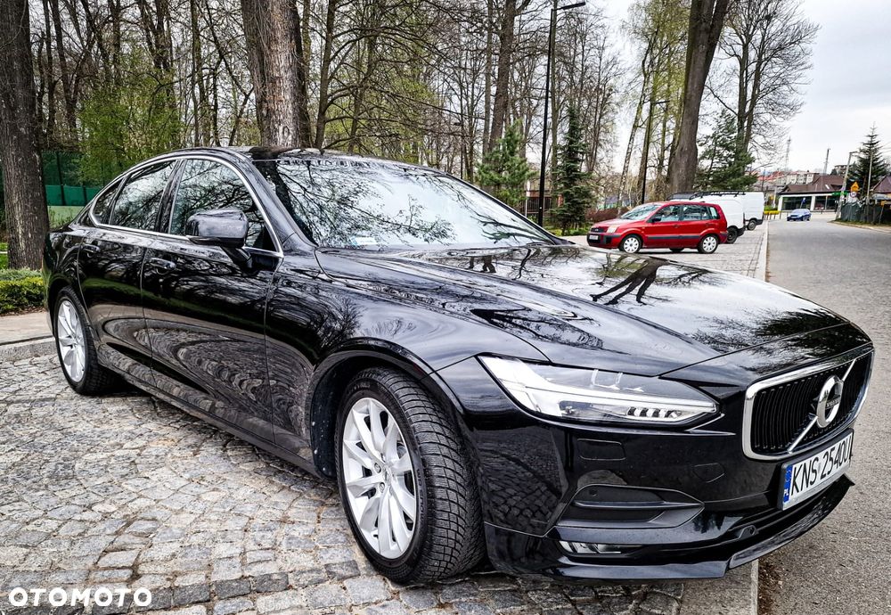 Volvo S90 - 2