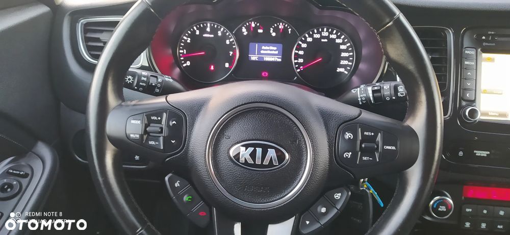 Kia Carens 1.6 GDI Dream Team Edition - 16