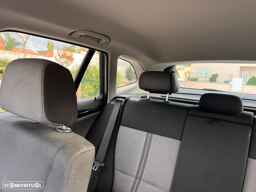 BMW X1 18 d xDrive - 7