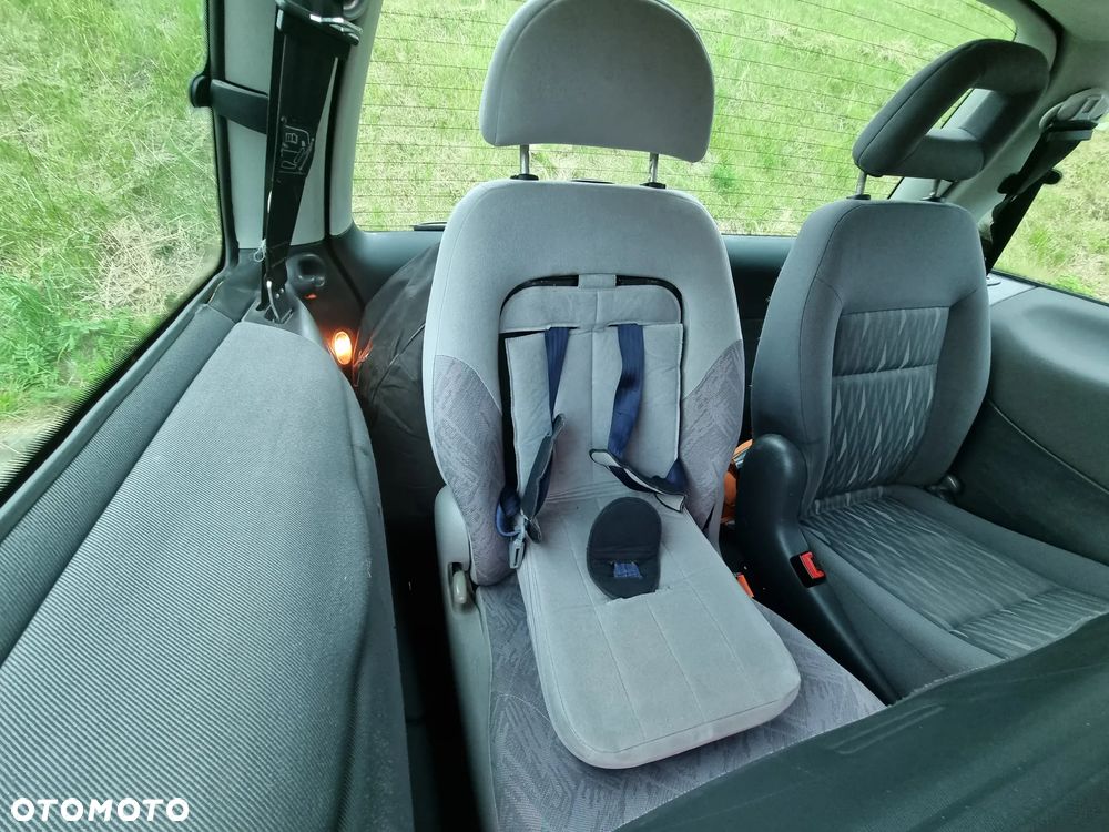 Ford Galaxy 2.3 16V - 13
