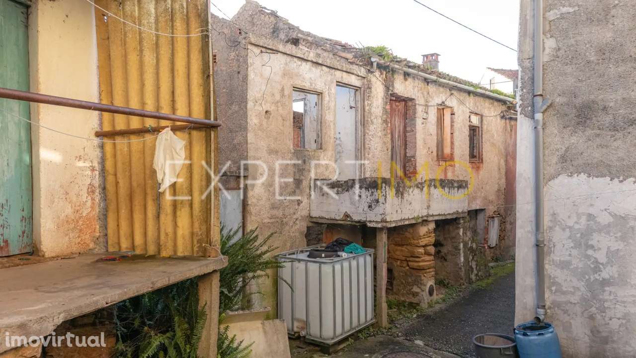 Moradia com terreno para recuperar em Anaguéis (Almalaguês) - Grande imagem: 2/9