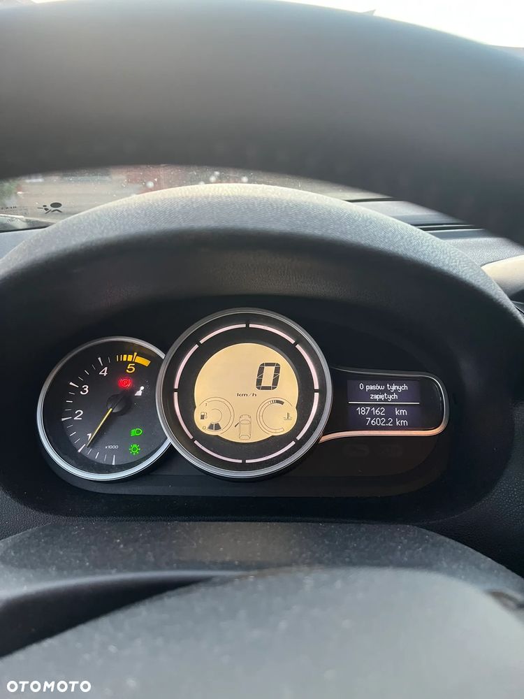 Renault Megane 1.5 dCi Dynamique - 6