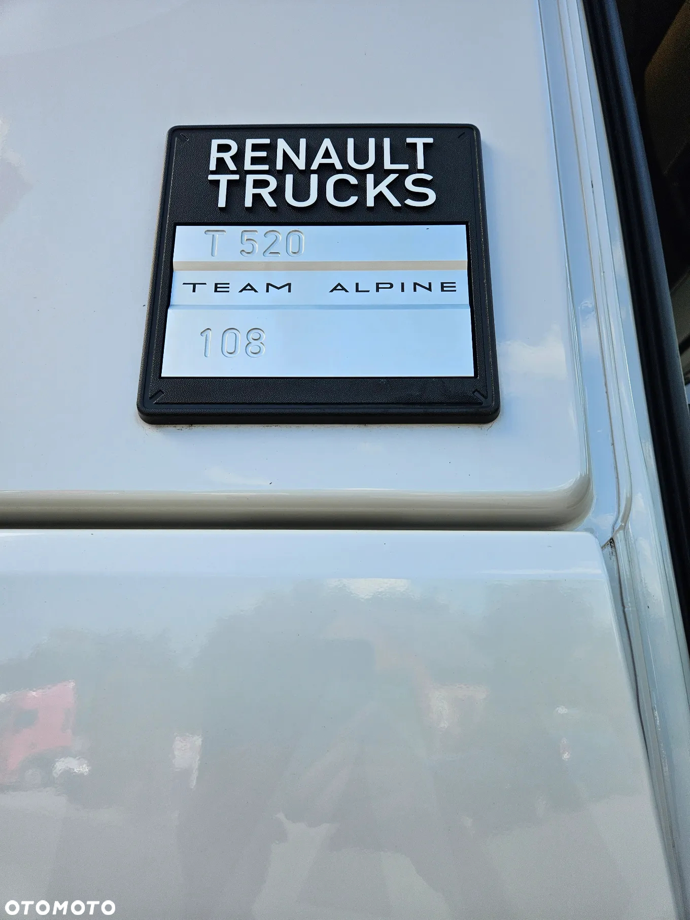 Renault GAMA T 520 / TEAM ALPINE / - 8