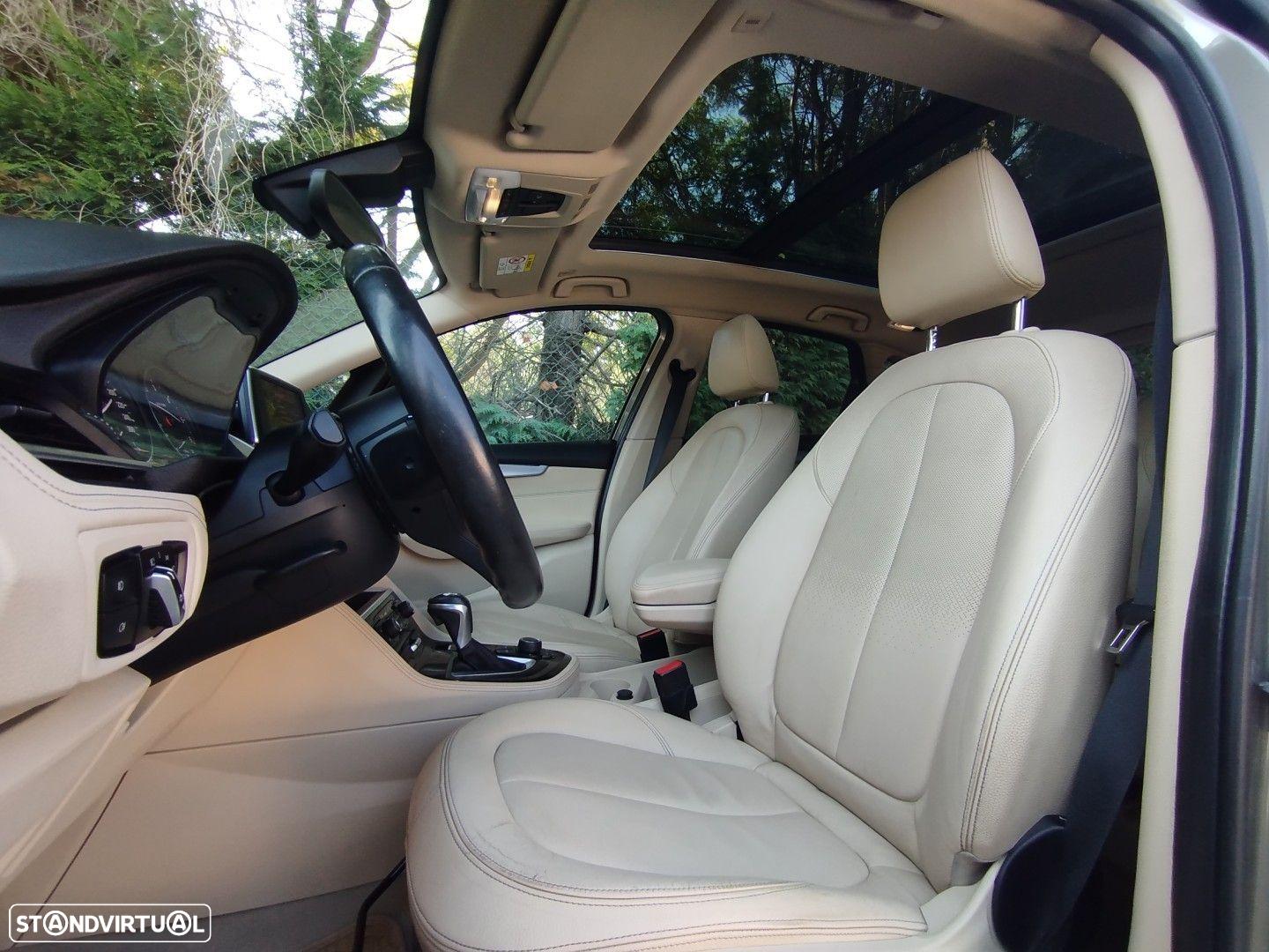 BMW 216 Active Tourer d Line Luxury Auto - 28
