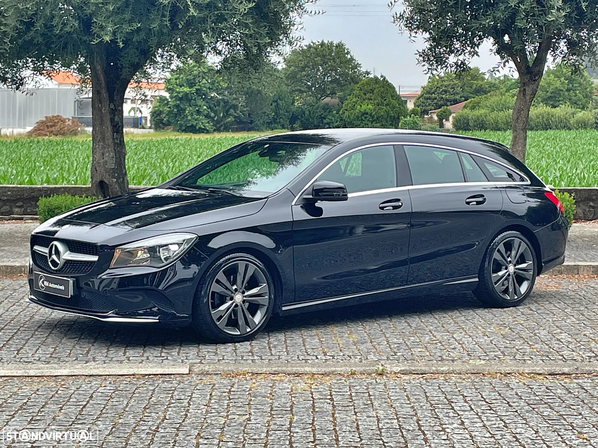 Mercedes-Benz CLA 180 d Shooting Brake Urban Aut. - 9
