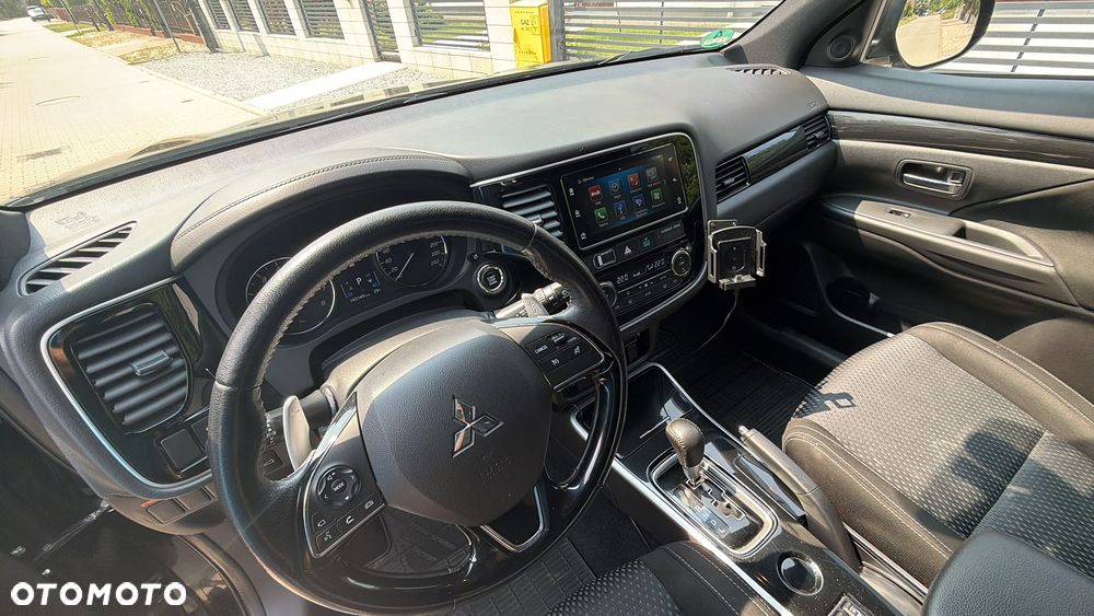Mitsubishi Outlander 2.0 2WD CVT Diamant+ - 14