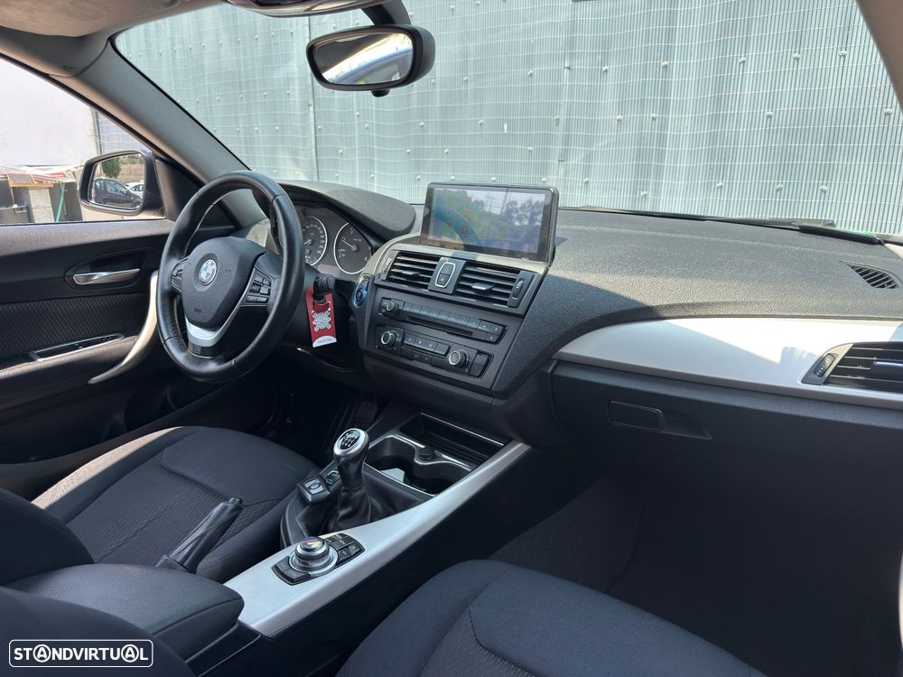 BMW 116 d EfficientDynamics Edition Sport Line - 18